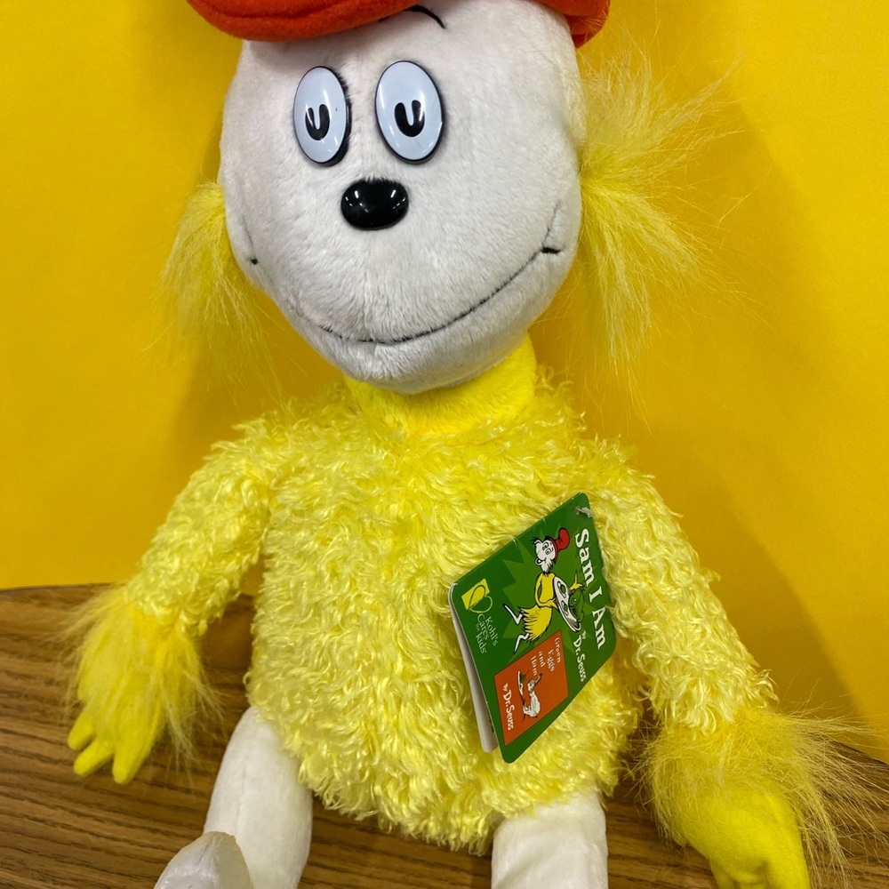 Funko POP! Dr. Seuss Sam I Am and Sam’s Friend Vinyl Figures and Sam I Am Plush - Picture 2 of 10